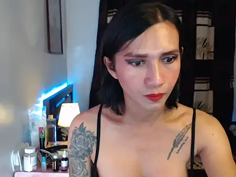 hottielicious slut69 online show from December 2, 2025, 1:02 pm