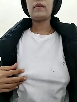 love sexy090 online show from January 9, 2026, 11:55 pm