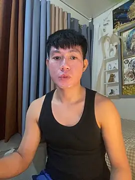 xshyboyx online show from February 3, 2026, 1:16 pm