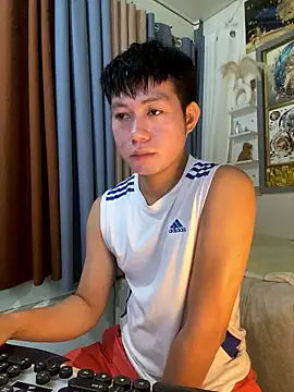 xshyboyx online show from January 11, 2026, 2:29 am