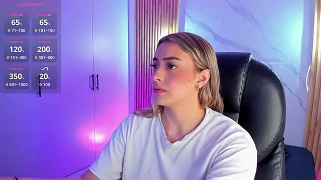 KYLIE JONES6 online show from November 24, 2025, 3:06 am