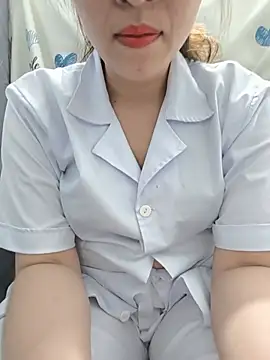 Ariana-Vy online show from June 19, 2026, 1:11 am