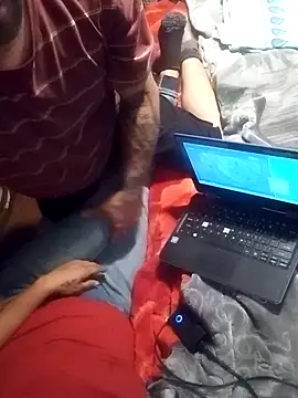 Snapshot of Twoslipperywhenwett chatting on September 19, 2025, 8:57 pm Twoslipperywhenwett online show from September 19, 2025, 8:57 pm