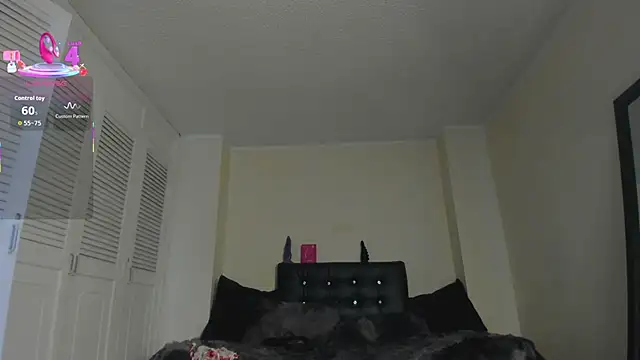 Snapshot of Draculairis chatting on October 1, 2025, 2:10 pm Draculairis online show from October 1, 2025, 2:10 pm