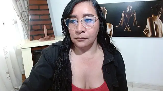 Grace mature milf online show from October 27, 2025, 11:22 am