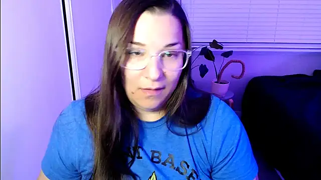 Snapshot of MoonBalloons chatting on March 22, 2026, 6:04 am MoonBalloons online show from March 22, 2026, 6:04 am