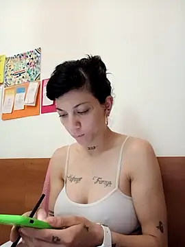 Paula Alameda online show from October 16, 2025, 9:06 am
