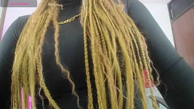 Snapshot of BarbaraGil1 chatting on September 18, 2025, 1:25 pm BarbaraGil1 online show from September 18, 2025, 1:25 pm