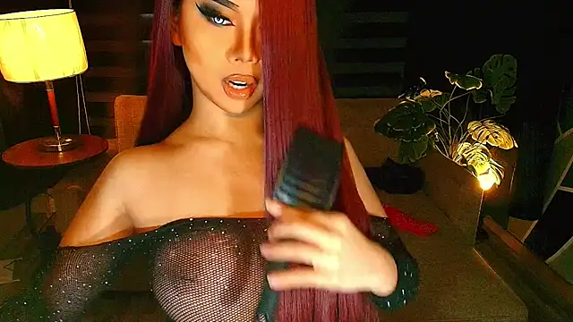 Snapshot of KarlaFrost chatting on July 25, 2026, 1:13 am KarlaFrost online show from July 25, 2026, 1:13 am