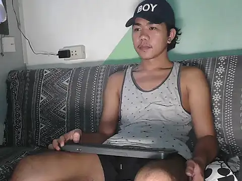 Snapshot of Darkevion chatting on February 8, 2026, 11:24 pm Darkevion online show from February 8, 2026, 11:24 pm