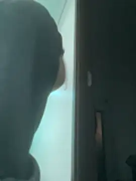 Snapshot of -Luxury chatting on February 19, 2026, 8:44 am -Luxury online show from February 19, 2026, 8:44 am