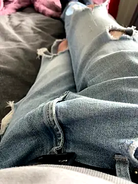 Snapshot of denzil456789 chatting on October 11, 2025, 2:29 pm denzil456789 online show from October 11, 2025, 2:29 pm