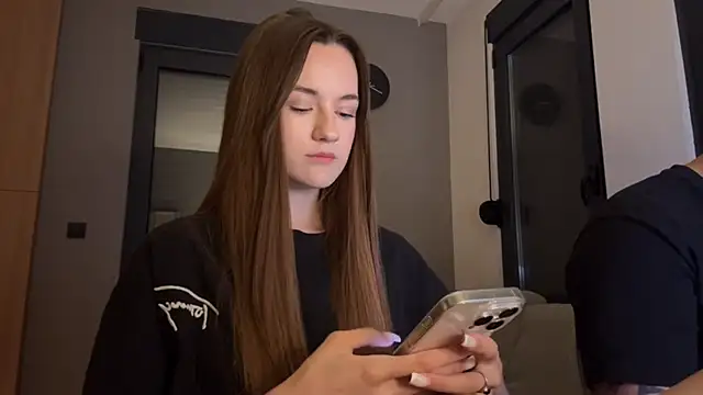 Snapshot of TenDouble chatting on September 19, 2025, 11:20 pm TenDouble online show from September 19, 2025, 11:20 pm