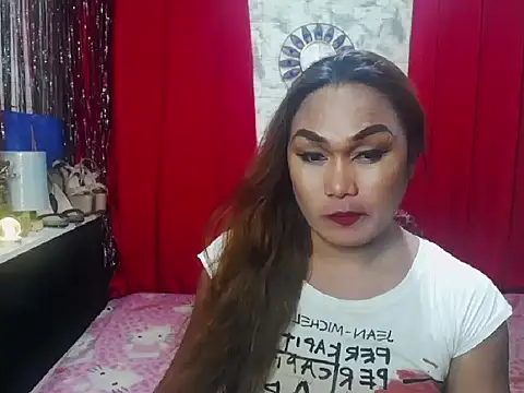 glamorousaMHARGA online show from October 31, 2025, 3:41 pm