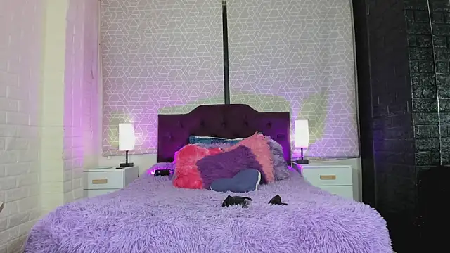 Zamara Kleii online show from November 16, 2025, 4:06 am