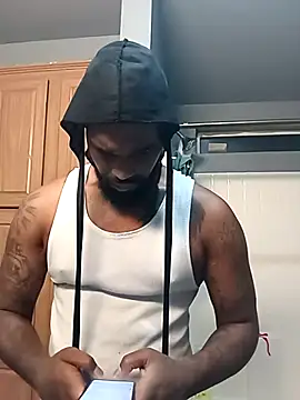 Snapshot of EbonyKing69 chatting on October 11, 2025, 10:27 am EbonyKing69 online show from October 11, 2025, 10:27 am
