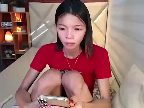 urkemplakx online show from September 29, 2025, 7:15 am