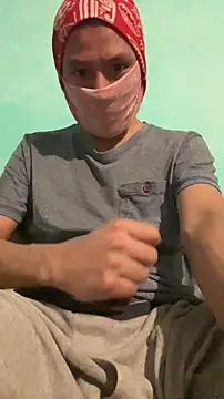 Skinny Longhair online show from April 29, 2026, 1:43 am