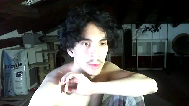 Snapshot of juandipietroz1 chatting on March 25, 2026, 6:29 pm juandipietroz1 online show from March 25, 2026, 6:29 pm