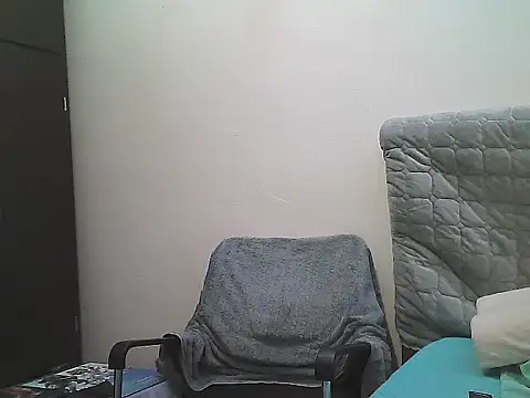 Snapshot of morenocabro10 chatting on October 17, 2025, 6:53 pm morenocabro10 online show from October 17, 2025, 6:53 pm