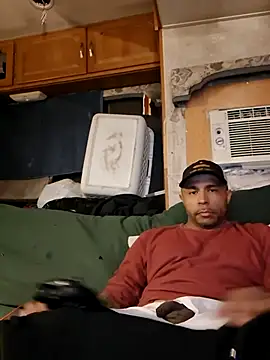 Rcarrasco15 online show from January 12, 2026, 3:57 am