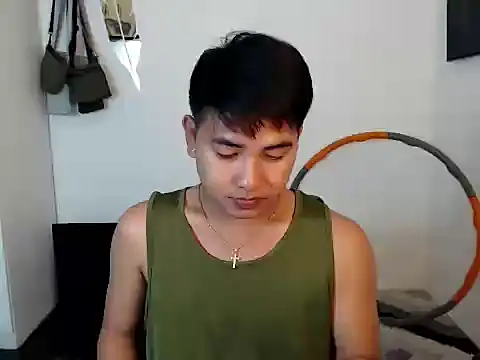 JboyGiant005 online show from October 16, 2025, 1:14 am