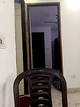 Cute Rakhi8 online show from November 4, 2025, 4:49 am