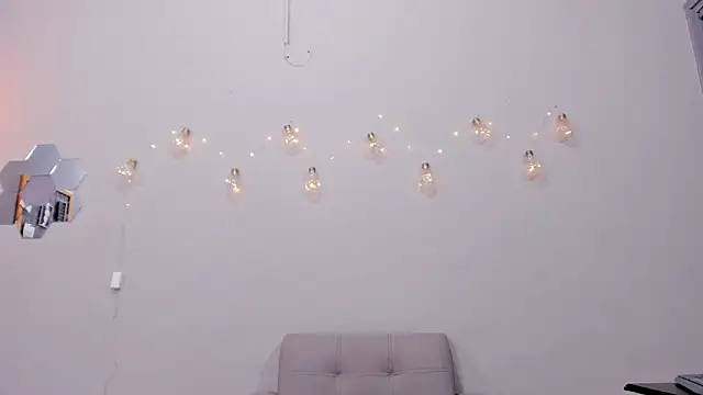 alianim online show from April 3, 2026, 7:31 pm