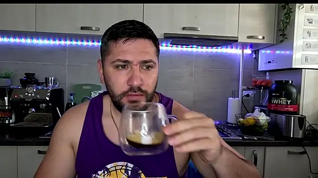 Gold Alpha Boy online show from June 21, 2026, 5:13 am