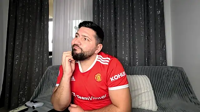 Gold Alpha Boy online show from November 22, 2025, 1:10 pm