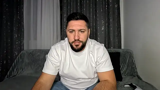 Gold Alpha Boy online show from November 8, 2025, 4:32 pm