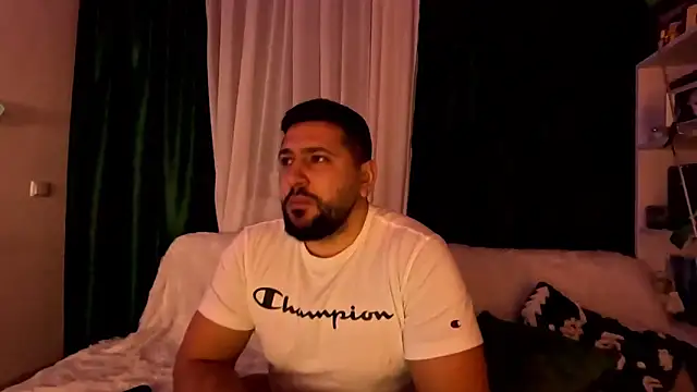 Gold Alpha Boy online show from December 16, 2025, 10:03 pm