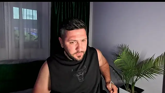 Gold Alpha Boy online show from June 17, 2026, 6:18 pm