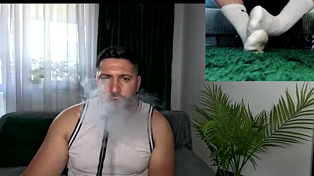 Gold Alpha Boy online show from June 3, 2026, 2:44 pm