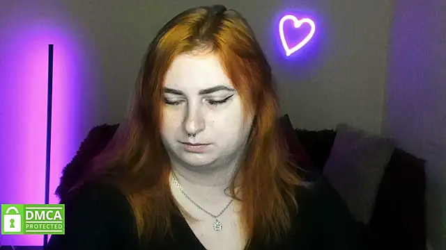 Alicia love00 online show from November 19, 2025, 6:24 am