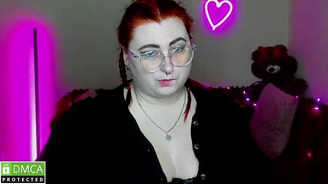 Snapshot of Alicia_love00 chatting on March 9, 2026, 6:28 am Alicia love00 online show from March 9, 2026, 6:28 am