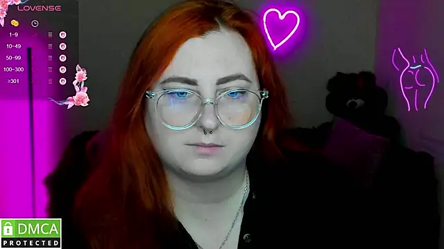 Snapshot of Alicia_love00 chatting on February 24, 2026, 6:25 am Alicia love00 online show from February 24, 2026, 6:25 am