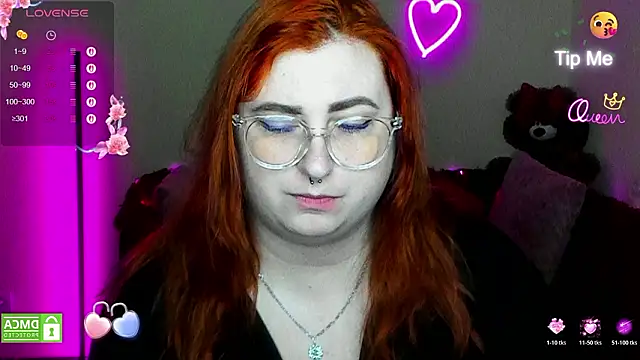 Snapshot of Alicia_love00 chatting on February 17, 2026, 6:22 am Alicia love00 online show from February 17, 2026, 6:22 am