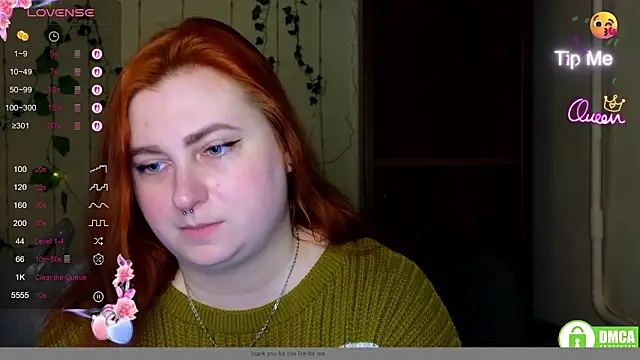 Snapshot of Alicia_love00 chatting on February 15, 2026, 6:25 am Alicia love00 online show from February 15, 2026, 6:25 am