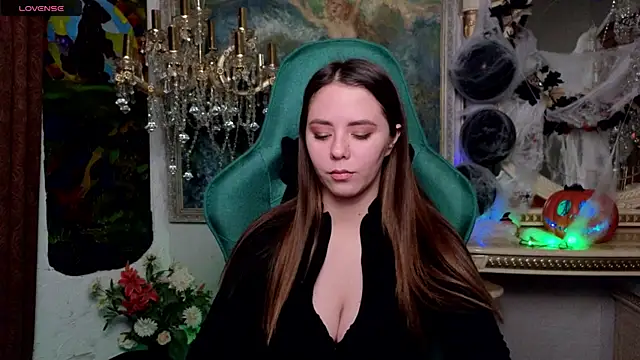 IvoryWood  online show from October 26, 2025, 11:21 am