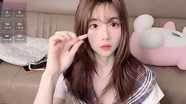 gougou77 online show from April 19, 2026, 4:19 pm