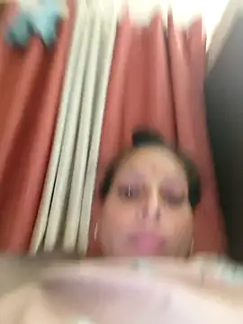 ISHANI-SINGH online show from November 8, 2025, 3:04 pm