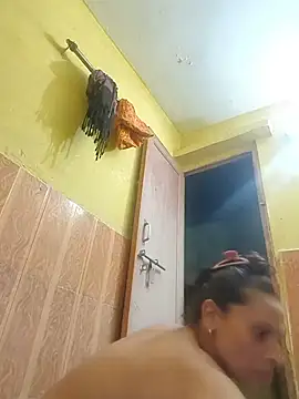 Snapshot of ISHANI-SINGH chatting on July 17, 2026, 2:58 pm ISHANI-SINGH online show from July 17, 2026, 2:58 pm