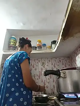 Snapshot of ISHANI-SINGH chatting on July 15, 2026, 2:13 pm ISHANI-SINGH online show from July 15, 2026, 2:13 pm
