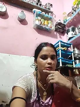 Snapshot of Cut_ragni chatting on August 5, 2026, 5:18 pm Cut ragni online show from August 5, 2026, 5:18 pm