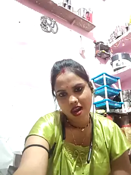 Snapshot of Cut_ragni chatting on April 9, 2026, 5:41 pm Cut ragni online show from April 9, 2026, 5:41 pm