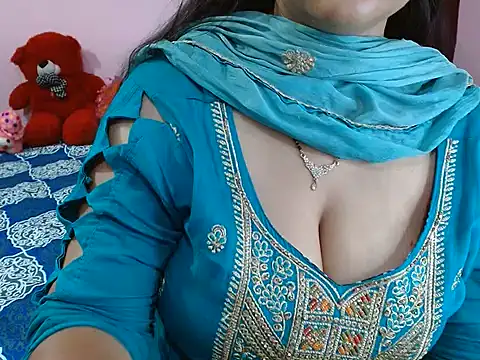 Hot anika  online show from May 22, 2026, 7:01 pm
