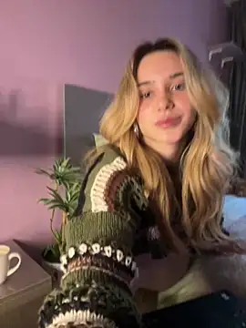 Chloe Ravens online show from November 2, 2025, 11:15 am