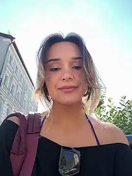 Snapshot of Chloe_Ravens chatting on July 29, 2026, 6:23 am Chloe Ravens online show from July 29, 2026, 6:23 am