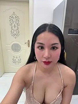 Candice888 online show from March 8, 2026, 4:32 pm